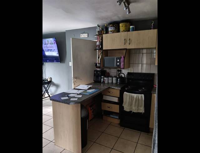 3 BEDROOM TOWNHOUSE FOR SALE IN VERWOERDPARK